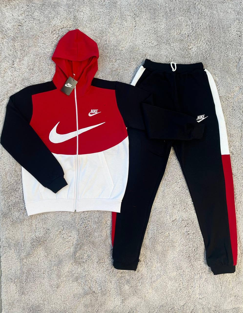 Chandal nuevo nike rojo