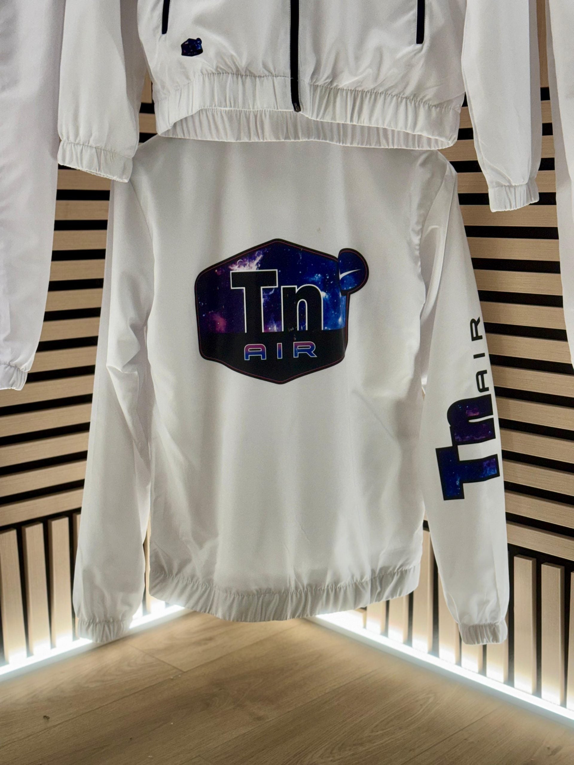 Chandal nike TN blanco