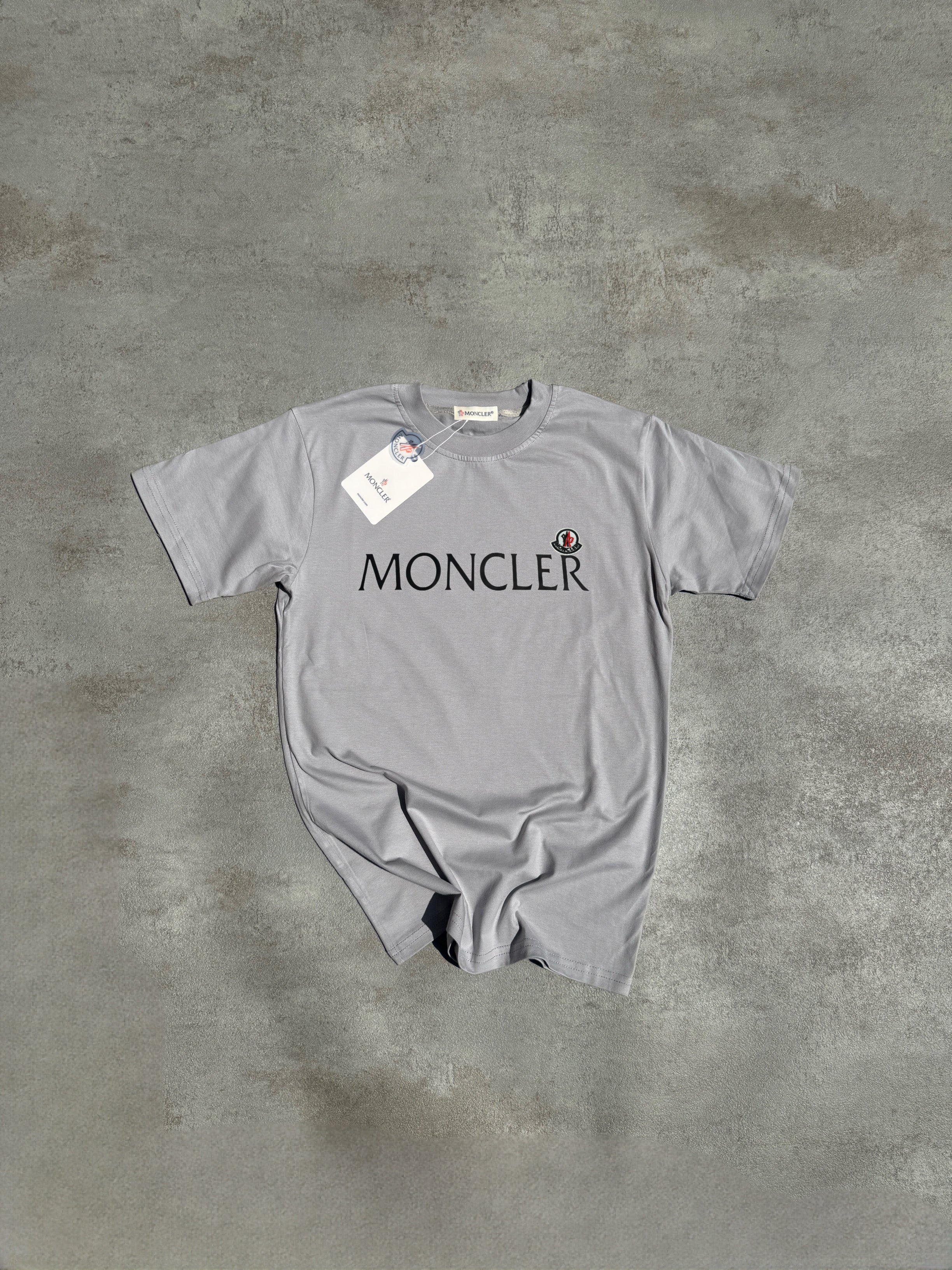 CAMISETA MONCL£R