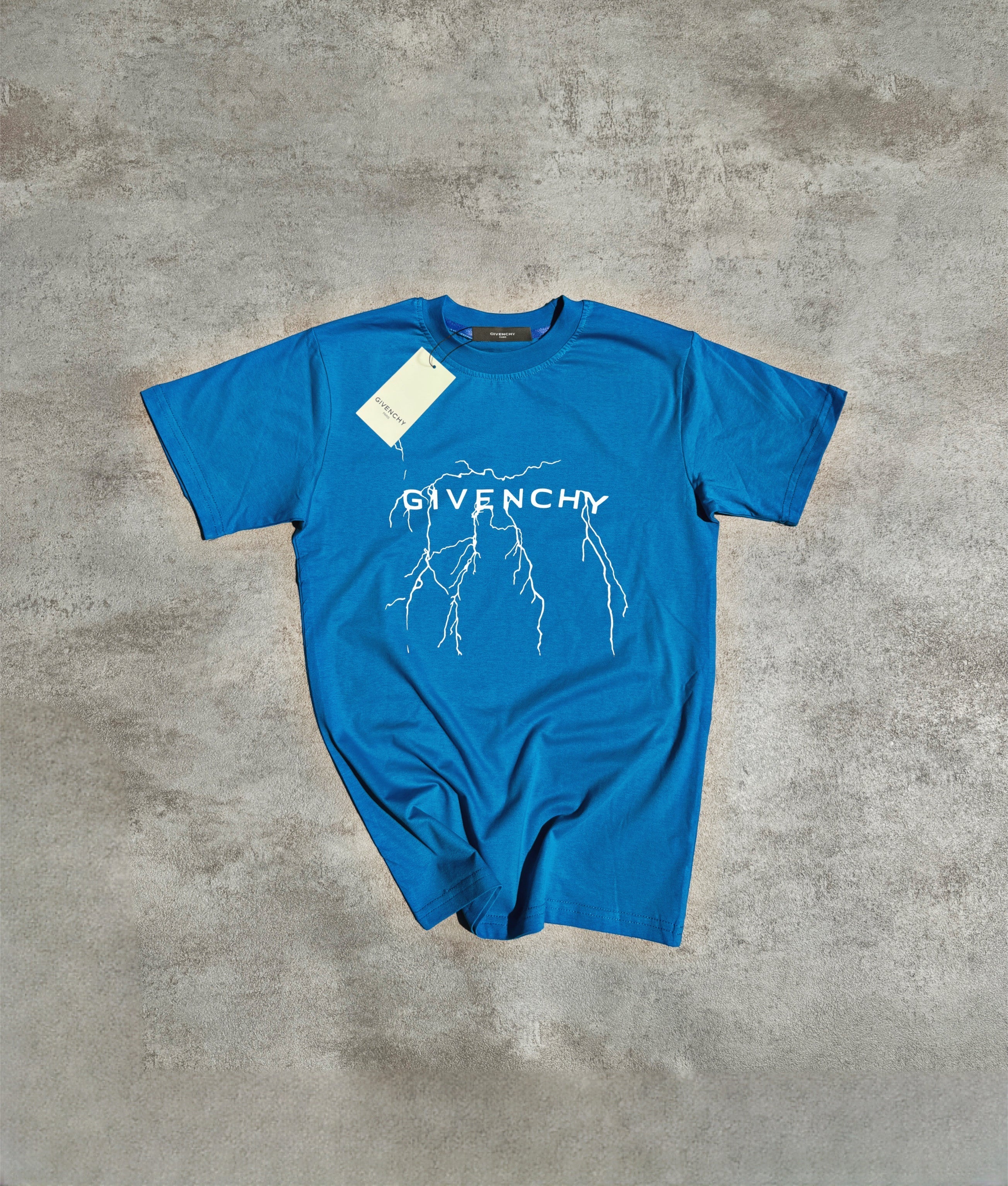 CAMISETA GIVENĆHY