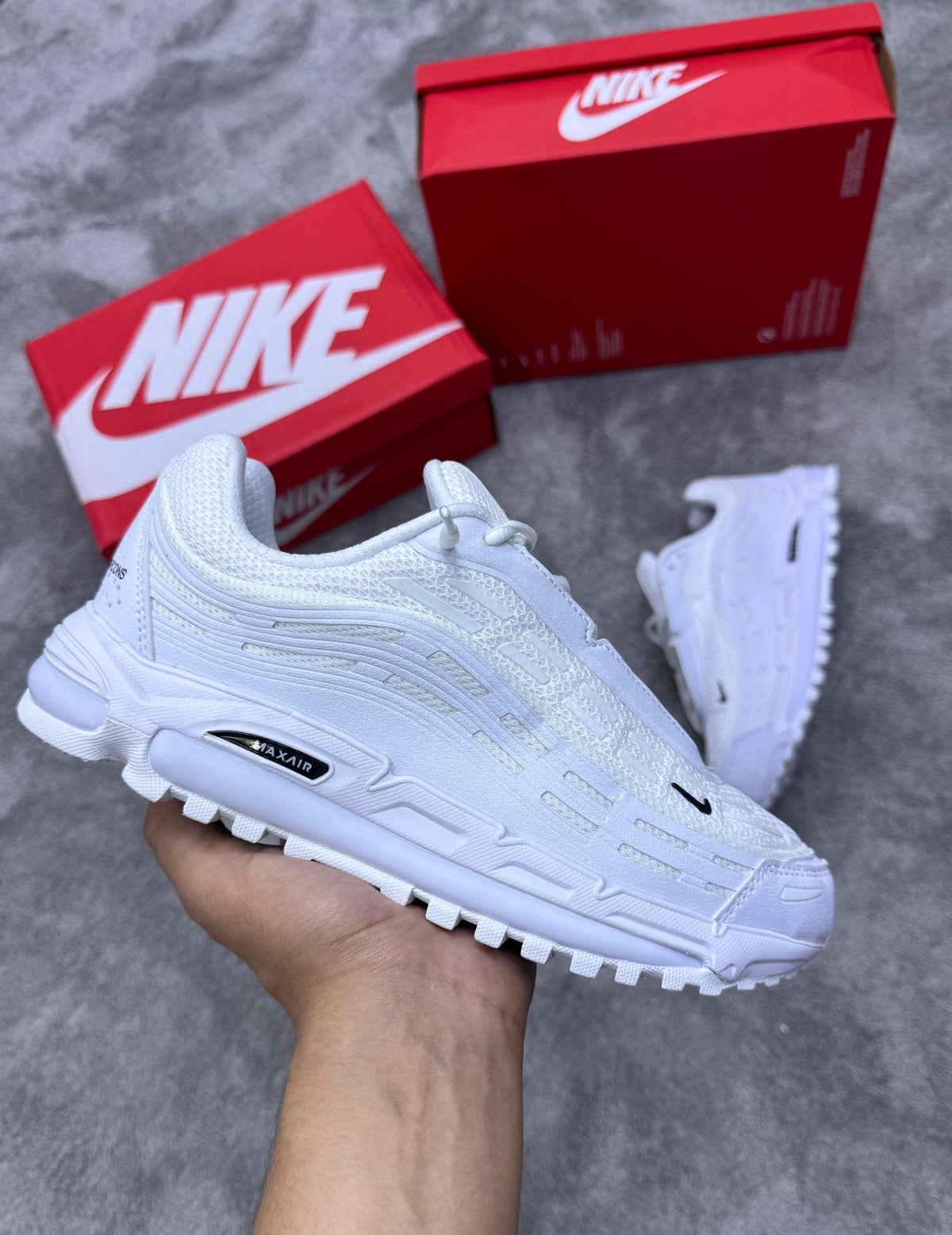 NIKE AIR MAX TL