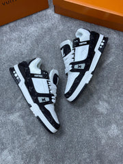 Louis Vuitton Trainer Negro